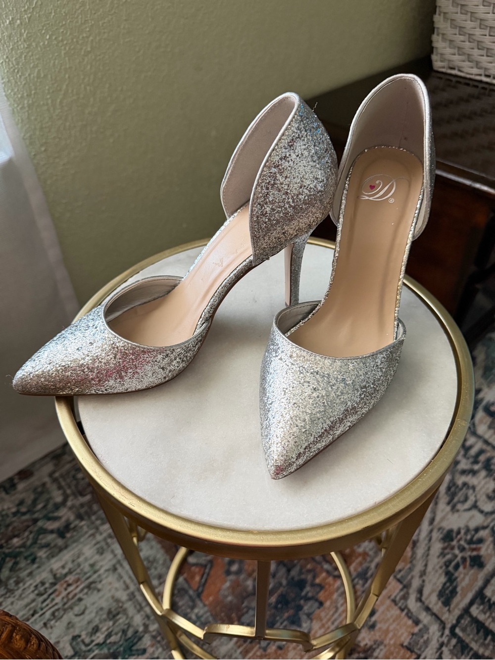 Silver Glitter Pointed-Toe heels